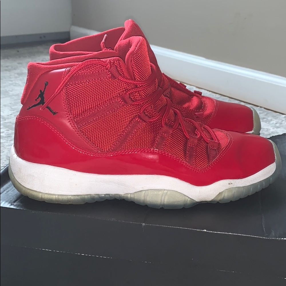 Air Jordan 11 Retro Red  “Win like 96”